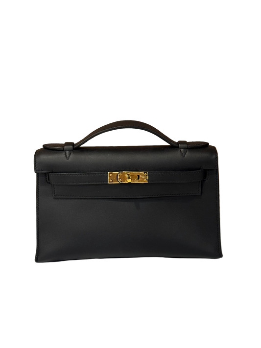 ($19,425) Hermes Epsom Kelly Pochette