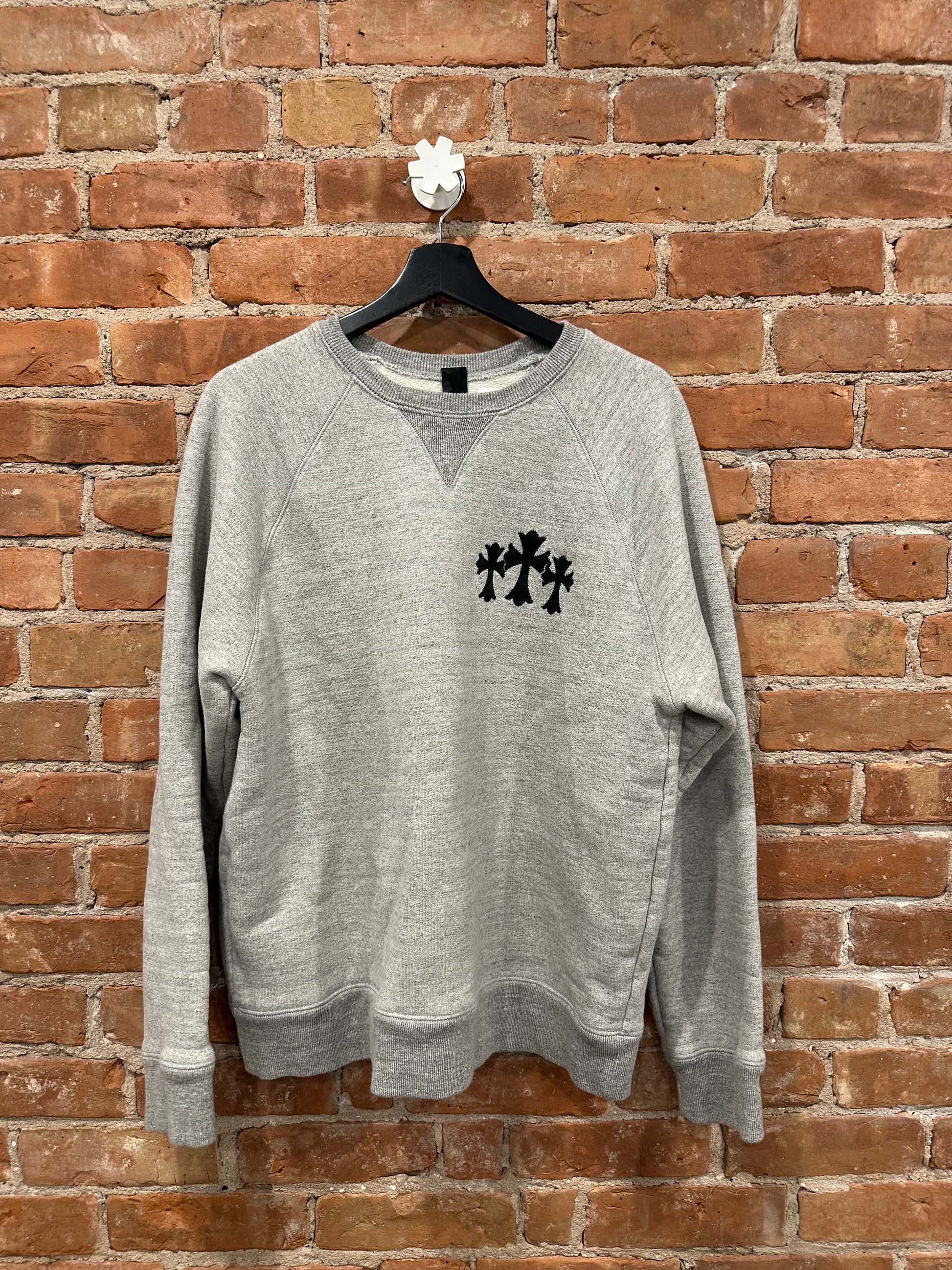Chrome Hearts Grey Gothic CH Dagger Crewneck Sweatshirt M - Front